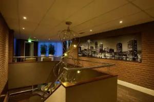 Hotel Arrows, Uden