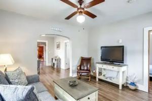 1 Mi to Water & Dtwn: Lake Erie Family Getaway Tourist base, Sandusky