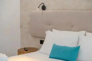 D Palm Premium Living Apartments, Kalathas