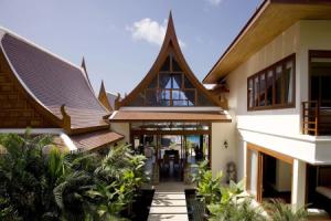 Villa Haineu, Lipa Noi