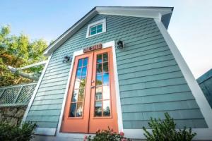 Town & Tide Inn, Newport