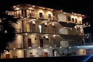 Luxury Everest Hotel, Trincomalee