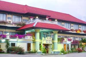 Phatad Valley Hotel, Thong Pha Phum