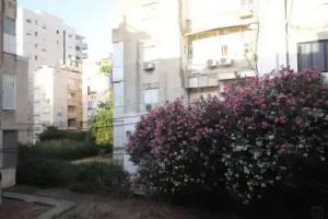 Appartement cosy entre mer et ville avec parking gratuit a proximite Apartments, Netanya