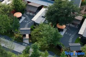 Lado Hotel, Kunming