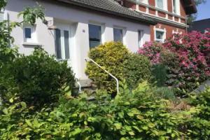 Us lütt Hus und das Zimmer Linde im Haupthaus Cottage, Oldenburg