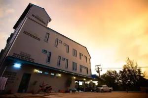 Seabox Khaolak Hostel, Khao Lak