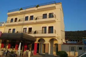 Dali Luxury Rooms, Zakynthos Town