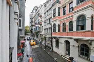 Devrim House, Istanbul