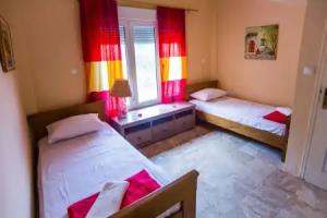 Spacious house with seaview, Porto Rafti