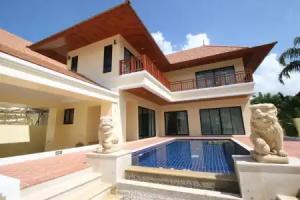 Bang Saray Pool Villa by Pattaya Sunny Rentals, Ban Bang Sare