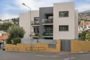 In the Centre, With Outdoor Area - Pena II Apartments, Funchal