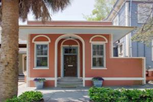 Cozy Cottage just off of Forsyth Park, Savannah