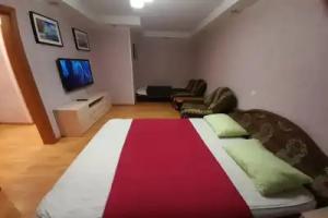 Apartments on Severny passage 7, Murmansk
