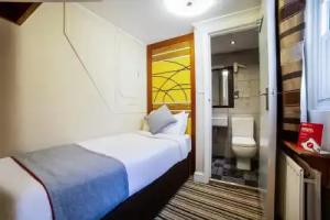 Vegas Hotel, London