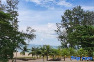 By the Sea Beach Luxury Resort -, Batu Ferringhi