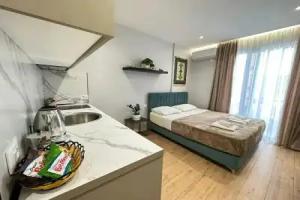 TreA Accomodations - Suite Lungomare Apartments, Vlore