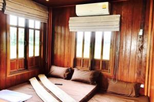 Thakrayang Brass Artisan Stay Mini-hotel, Lopburi City