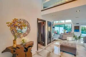 Troy Dr - Sleek & Modern Hollywood Hills Home With Stunning Views Apartments, Los Angeles