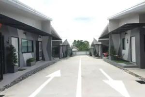 Hide & Seek Resort, Krabi City