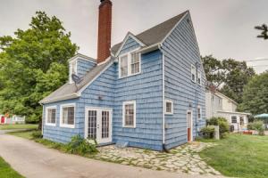Charming Retreat ~ 1 Mi to Notre Dame! Tourist base, South Bend