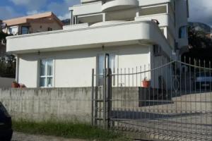 Studios Krokac, Bar