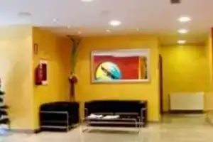 Aparthotel Alaska, El Serrat