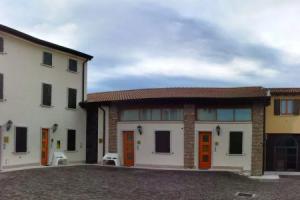 Corte Pontigliardo, Cola