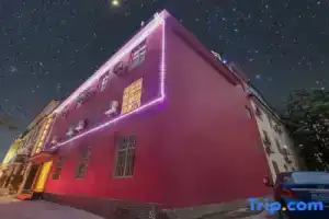 Jinchun Electronic Sports Hotel, Lijiang