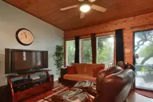 Chill with a View by TurnKey Vacation Rentals Apartments, Austin