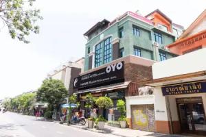 Super OYO 483 Pannee Hotel Khaosan, Bangkok