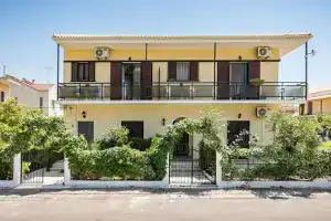 The Springfield Corner Apartments by Konnect, Ypsos