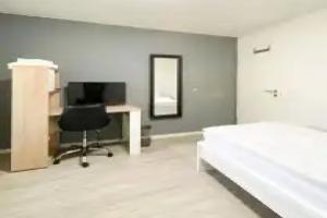 Traumhaftes Privatzimmer in Hotel, Karlsruhe