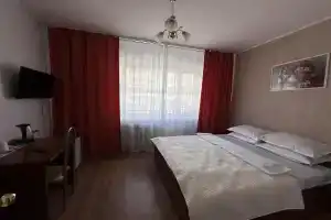 Yantar', Surgut