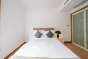 Tyms Gubei Elegant 3BR 2BA APT Apartments, Shanghai