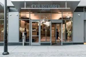 Courtyard Long Island City/New York Manhattan View, Queens