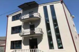 Royal Hotel, Goris