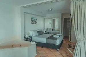La Promenade, Caloundra