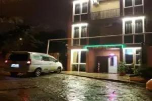 Hotel Gloria, Tbilisi