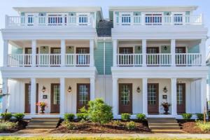 412 B The Chesapeake House, Virginia Beach