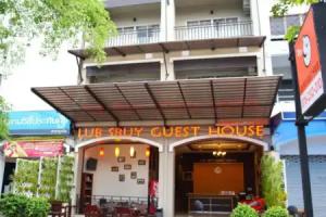 Lub Sbuy Hostel, Phuket Town