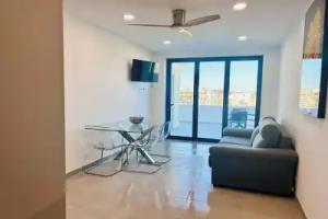 Spectacular Marina View apt on Promenade Apartments, Lagos