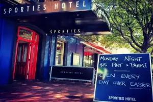 Sporties Hotel, Launceston