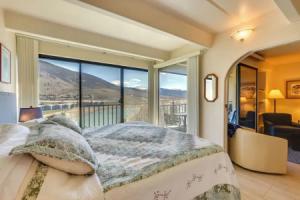 Mtn & Reservoir Views: Cozy Condo! Apartments, Dillon