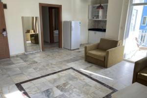Popular 1 bed Apart Home in Central With Many on Site Amenities Facilities, Side