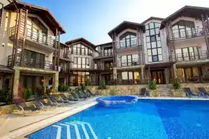 Hotel Assol, Myndalne