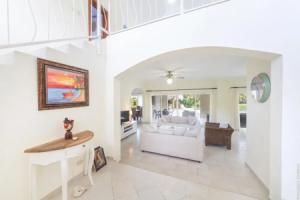 Villa in Bavaro for rent (Cocotal Golf & Country Club) – pool, jacuzzi, billiards, maid, Punta Cana