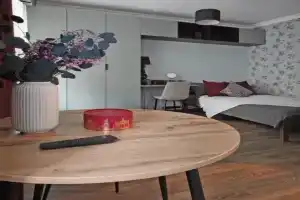 I'll turn right back to the Singing Bird apartment, Ivanteyevka