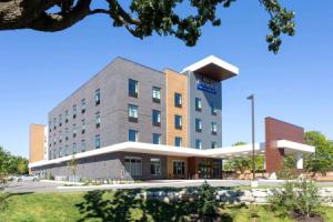 Baymont Inn & Suites by Wyndham, Madison