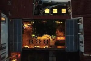 Gumruk Otel Urla, Urla